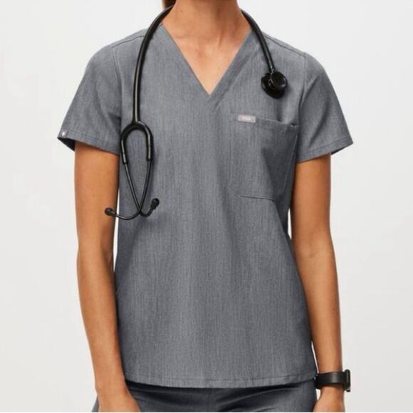 NWT Figs Catarina Gray One-Pocket Scrub Top™ Size XL - Picture 2 of 11